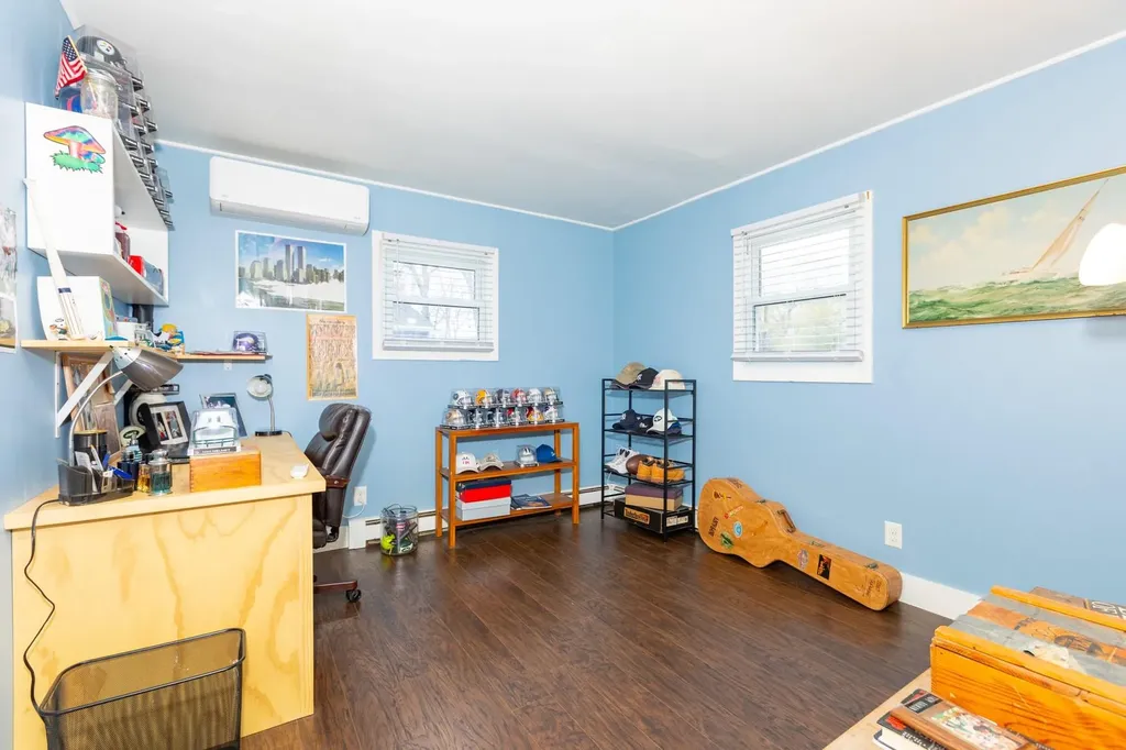33 Pine Cone Street Middle Island NY 11953