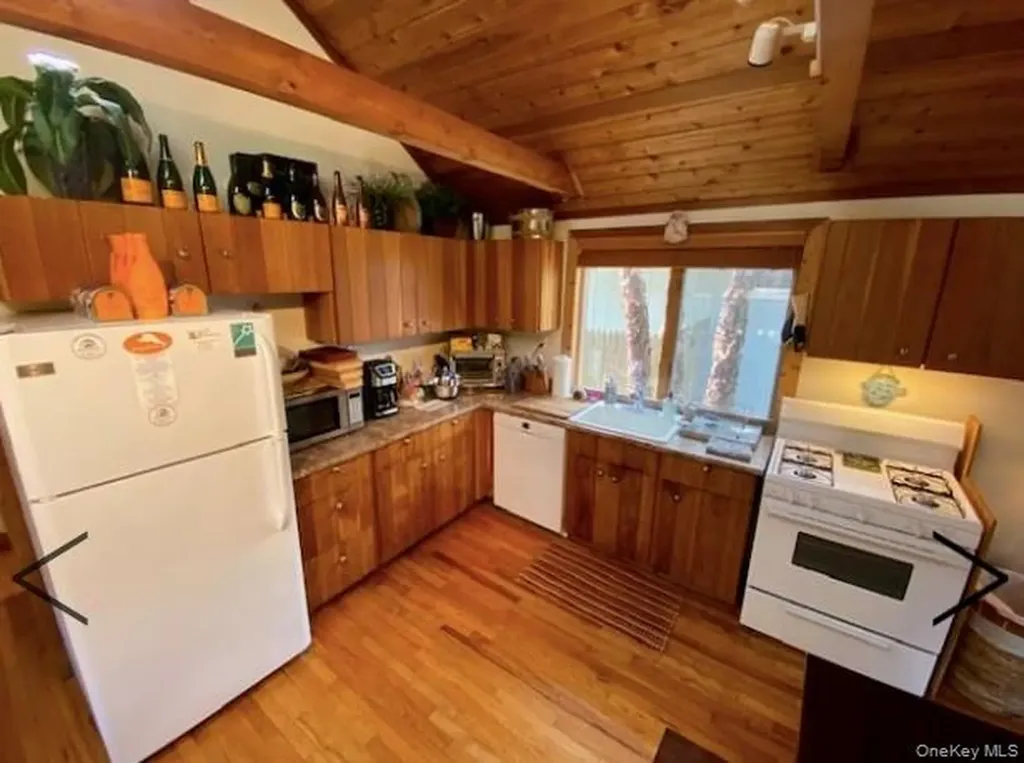 151 Ocean Road Ocean Beach NY 11770