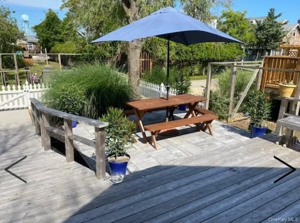 151 Ocean Road Ocean Beach NY 11770
