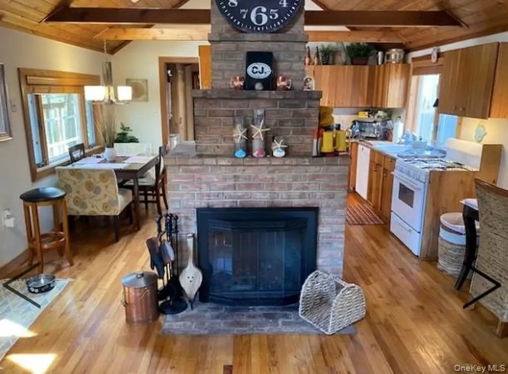 151 Ocean Road Ocean Beach NY 11770