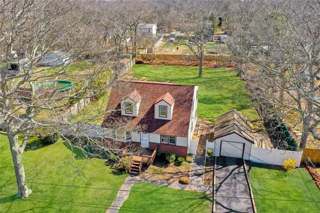 19 Stackyard Drive Mastic Beach NY 11951