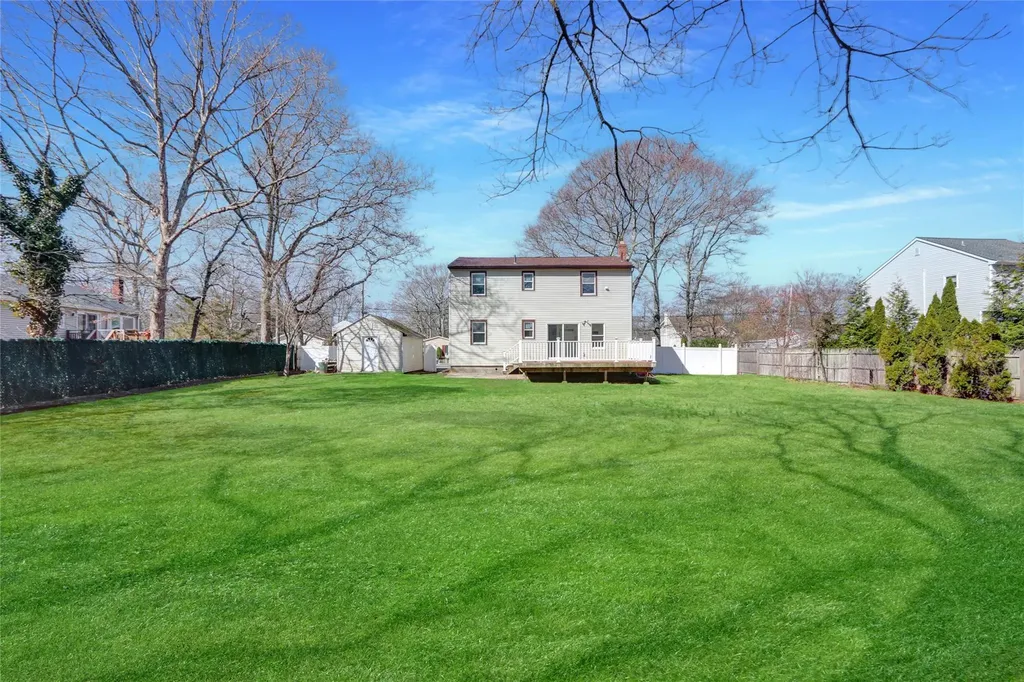 19 Stackyard Drive Mastic Beach NY 11951