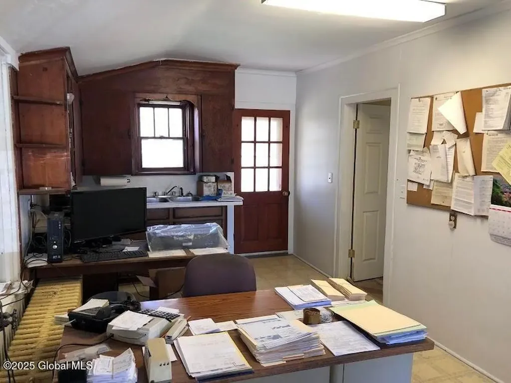21920 Ny-22 Call Listing Agent NY 12090