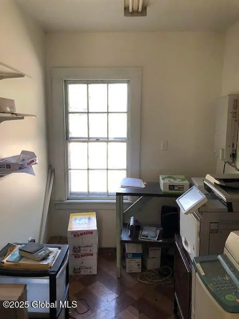 21920 Ny-22 Call Listing Agent NY 12090
