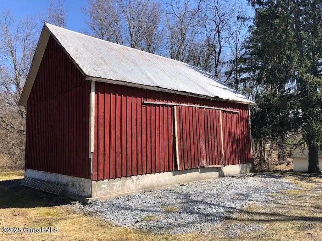 21920 Ny-22 Call Listing Agent NY 12090