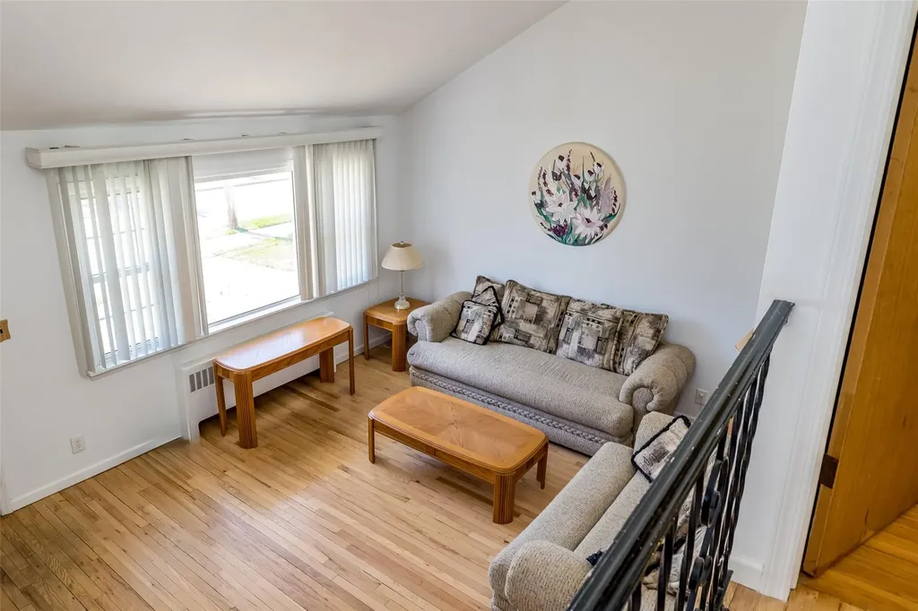 3783 Harbor Boulevard Seaford NY 11783