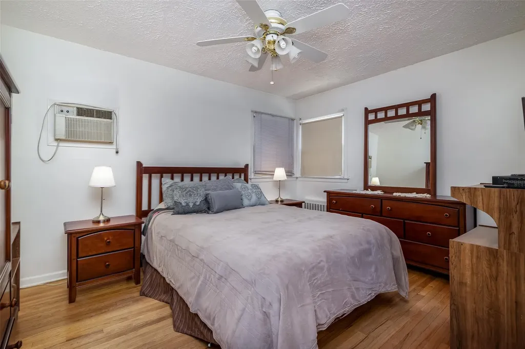 3783 Harbor Boulevard Seaford NY 11783