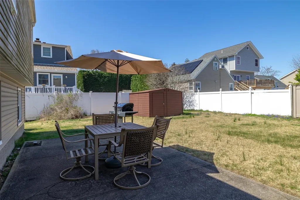 3783 Harbor Boulevard Seaford NY 11783