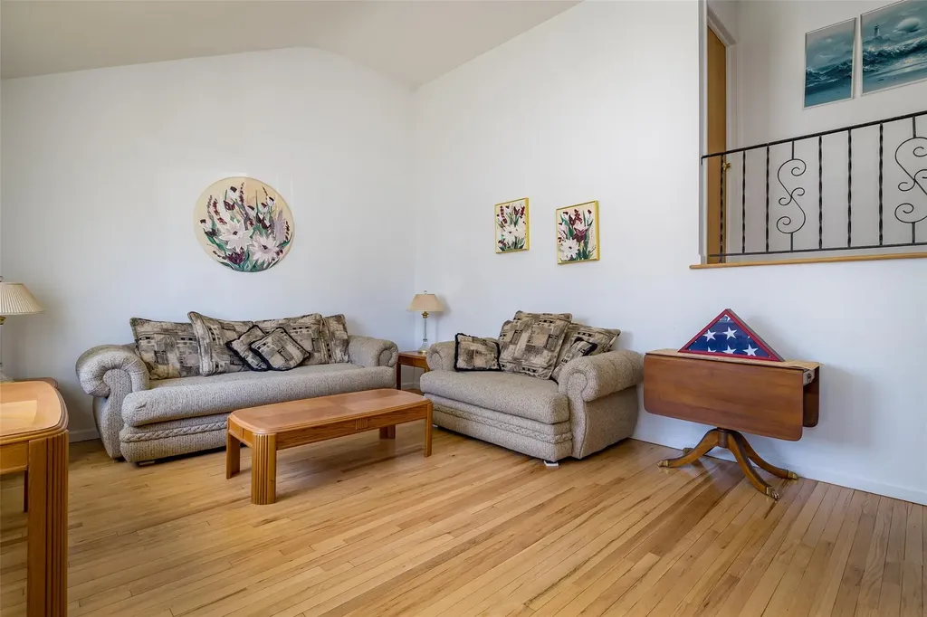 3783 Harbor Boulevard Seaford NY 11783