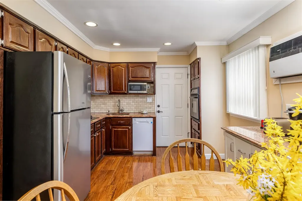 3783 Harbor Boulevard Seaford NY 11783