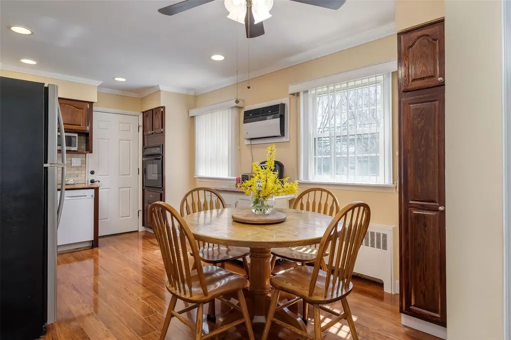 3783 Harbor Boulevard Seaford NY 11783