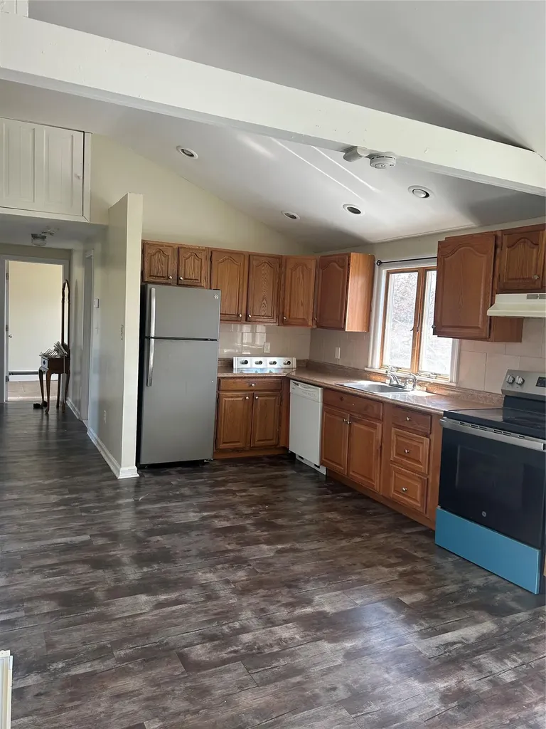 249 39th Street Lindenhurst NY 11757