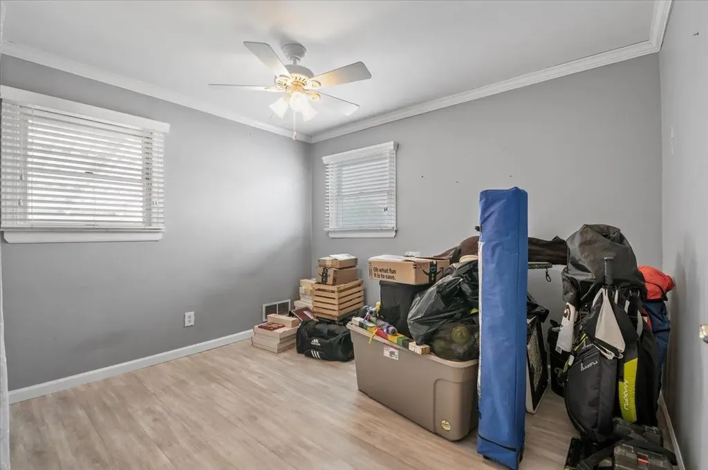 9 Lindquist Lane Deer Park NY 11729