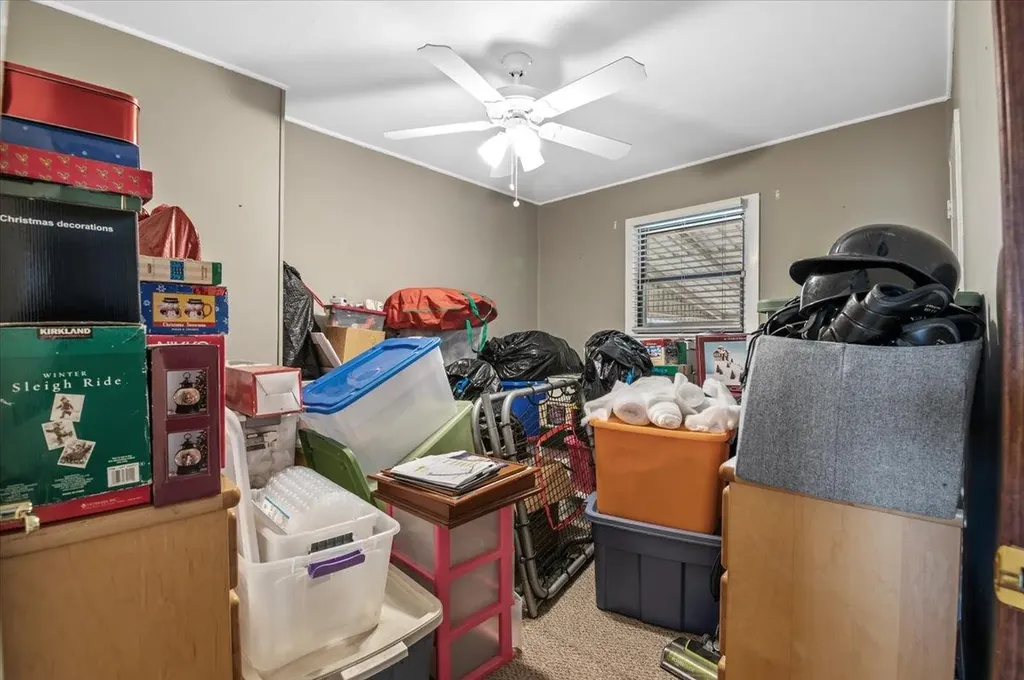 9 Lindquist Lane Deer Park NY 11729