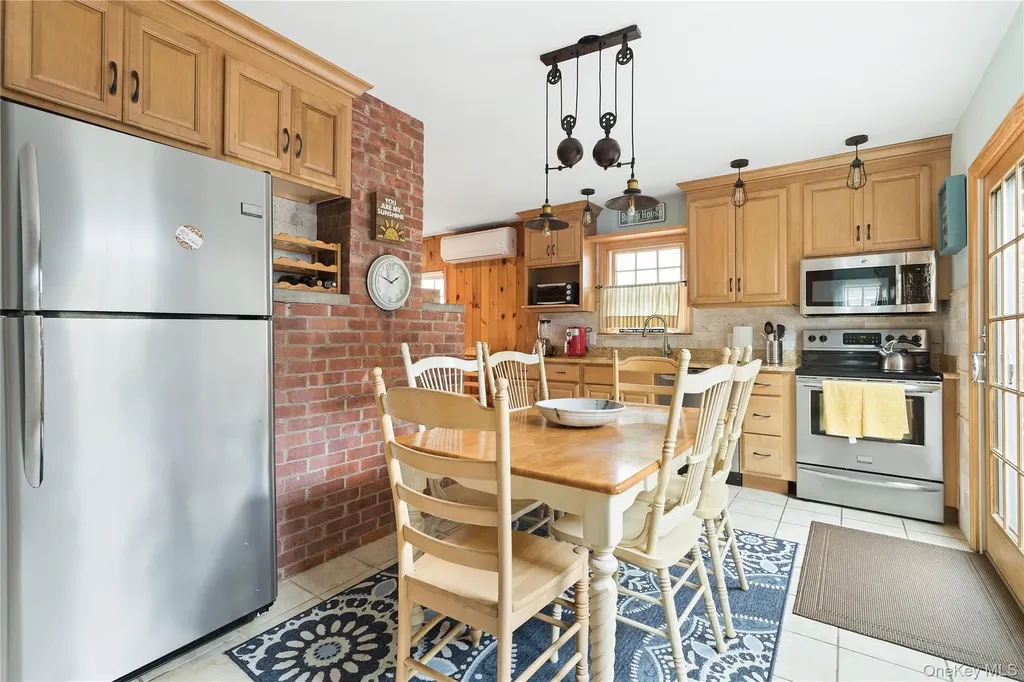 19 Ocean Road Ocean Beach NY 11770