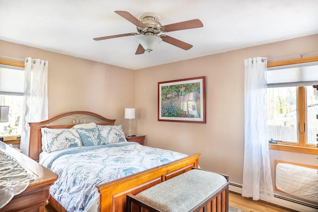 93 Wauwepex Trail Ridge NY 11961