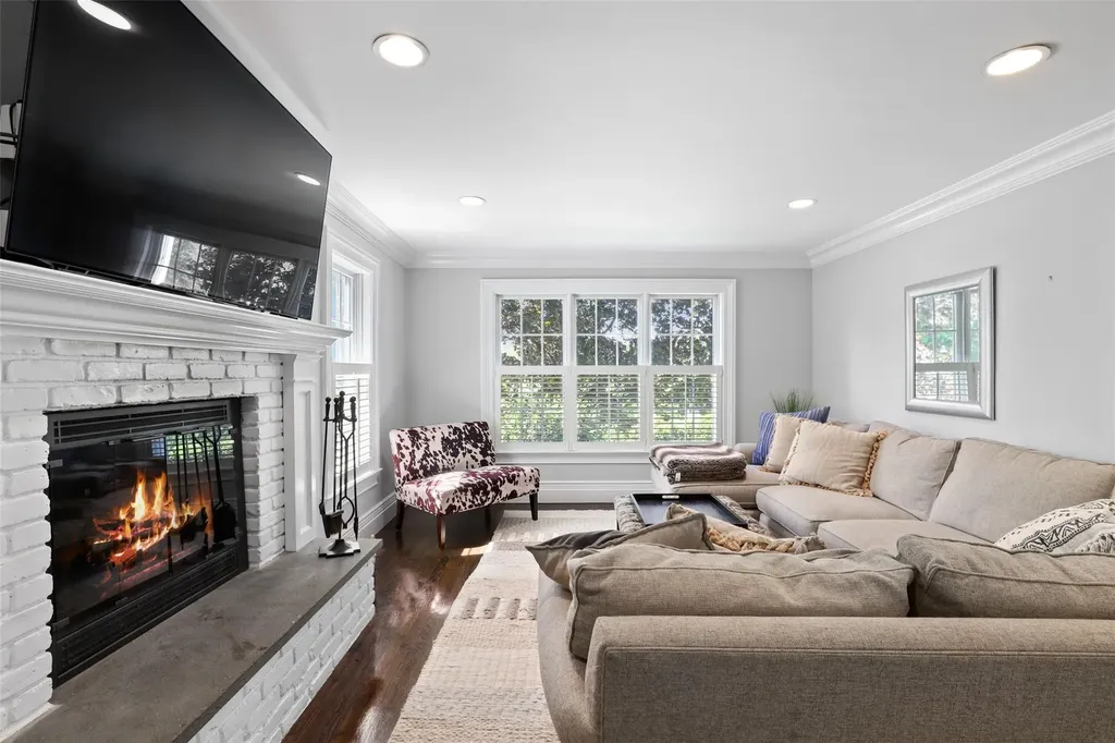 7 Caren Court Mount Kisco NY 10549