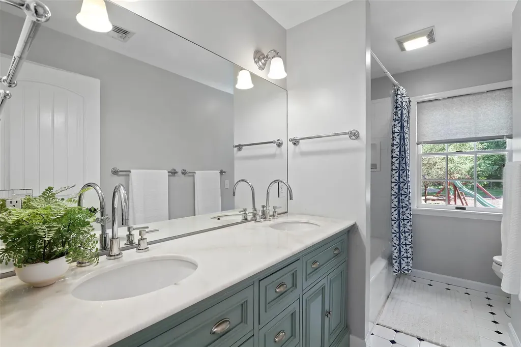 7 Caren Court Mount Kisco NY 10549