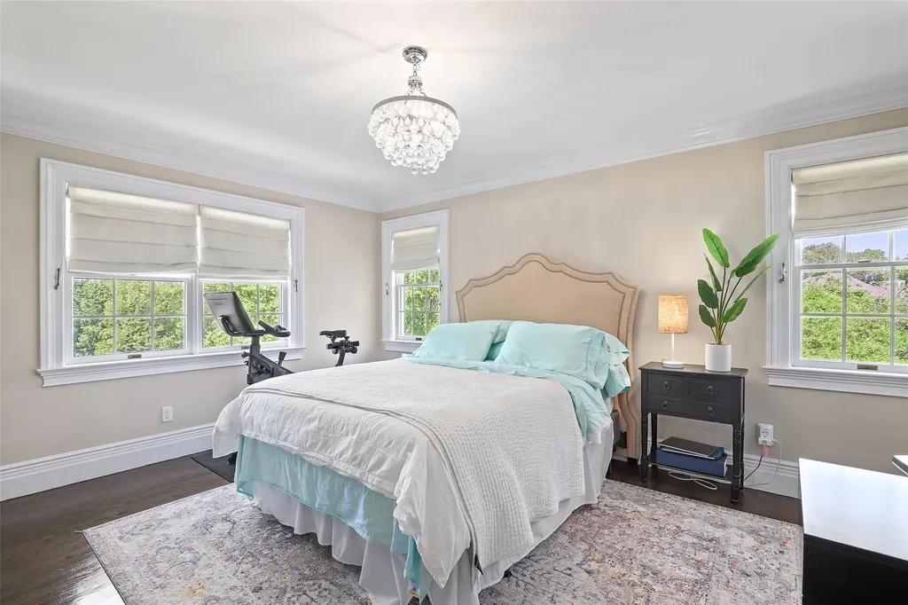 7 Caren Court Mount Kisco NY 10549