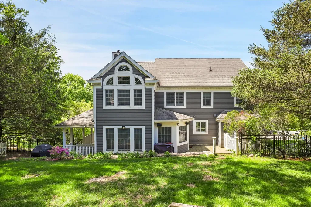 7 Caren Court Mount Kisco NY 10549
