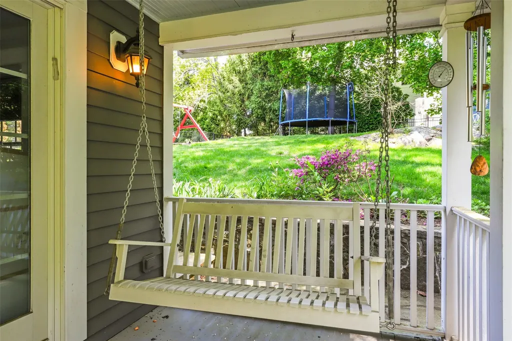7 Caren Court Mount Kisco NY 10549