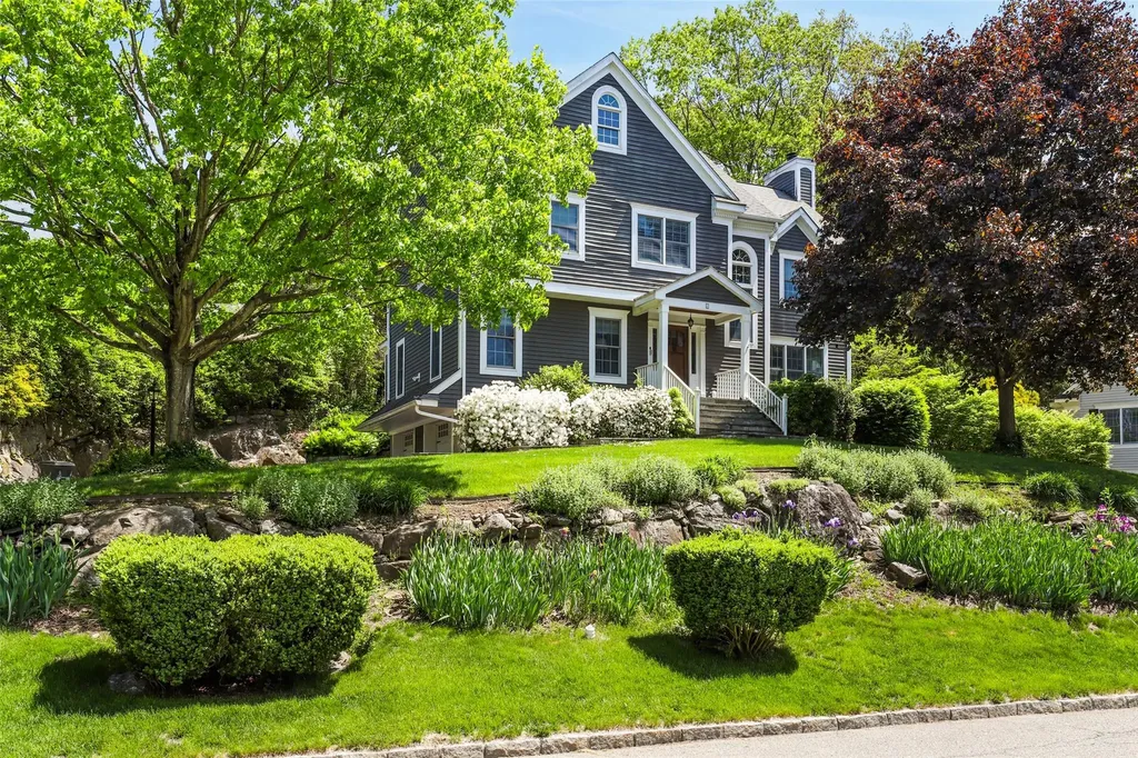 7 Caren Court Mount Kisco NY 10549