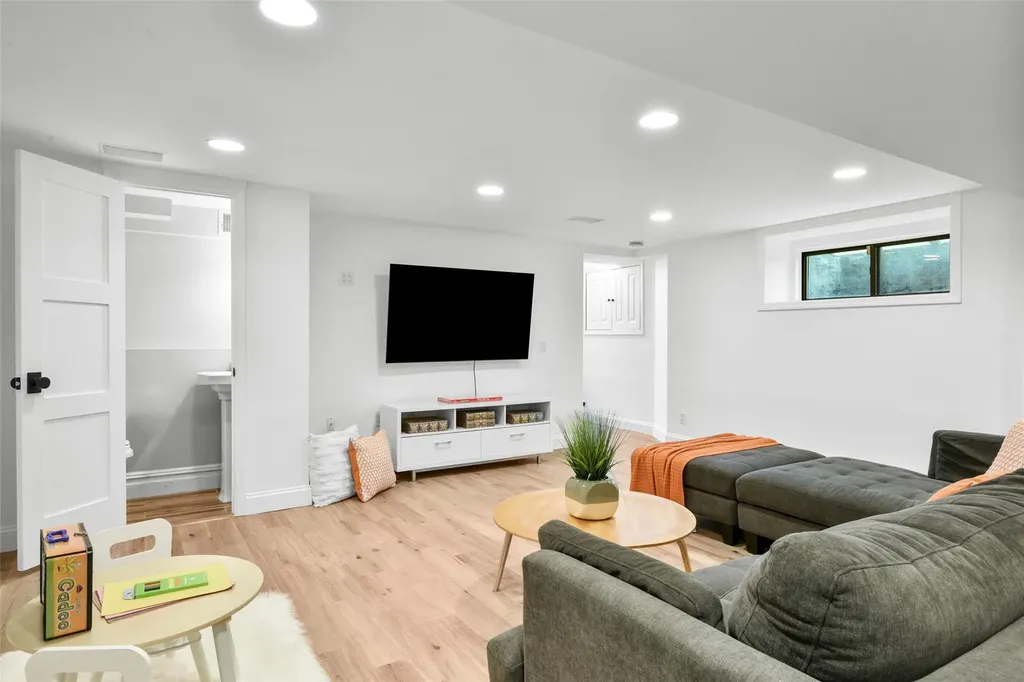46 Walbrooke Road Scarsdale NY 10583
