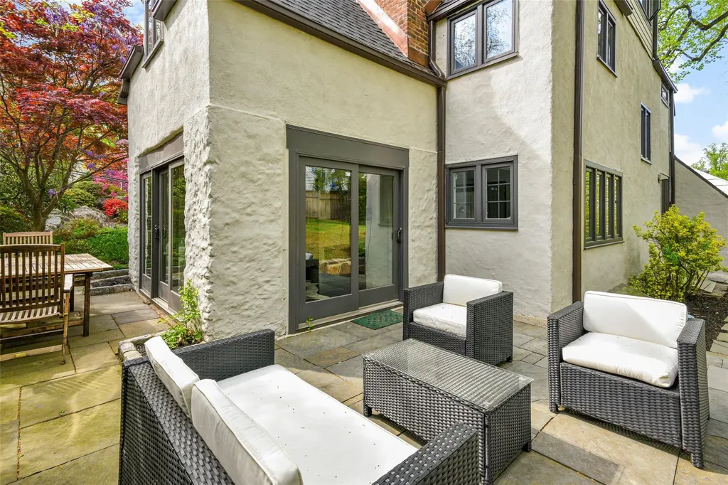 46 Walbrooke Road Scarsdale NY 10583
