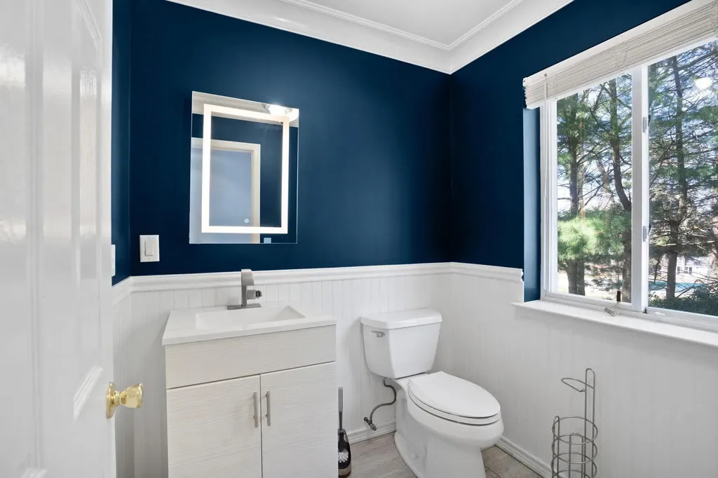 4 Scott Lane Manorville NY 11949