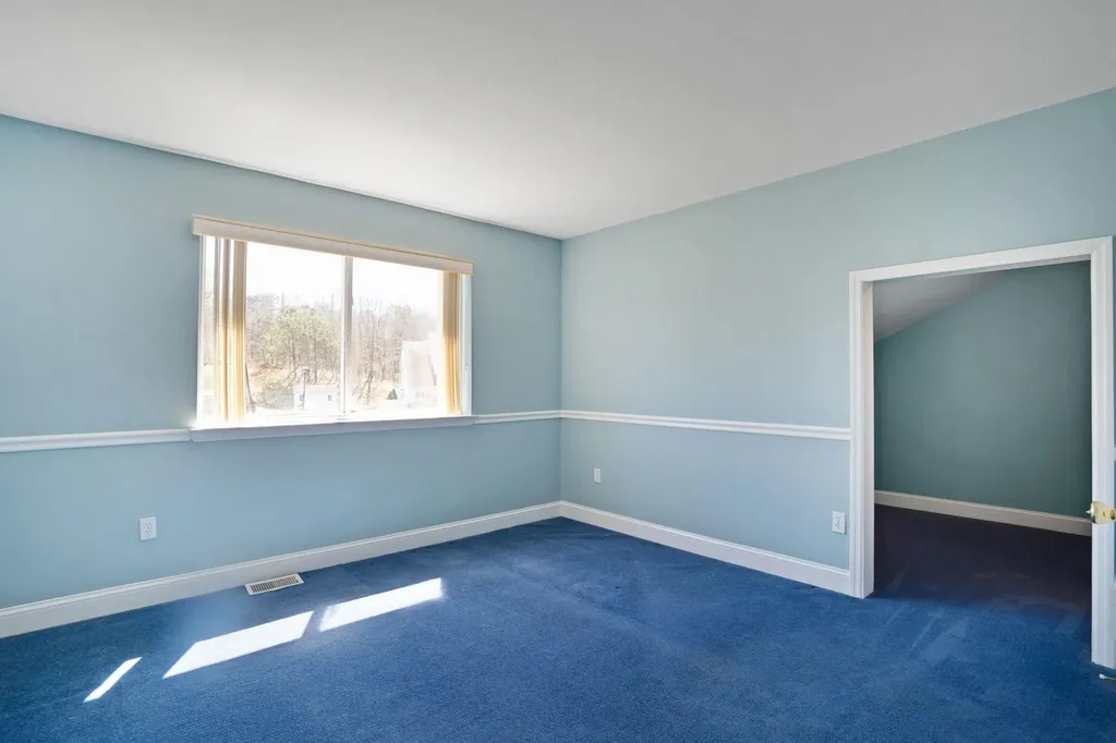 4 Scott Lane Manorville NY 11949