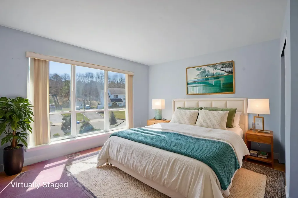 4 Scott Lane Manorville NY 11949