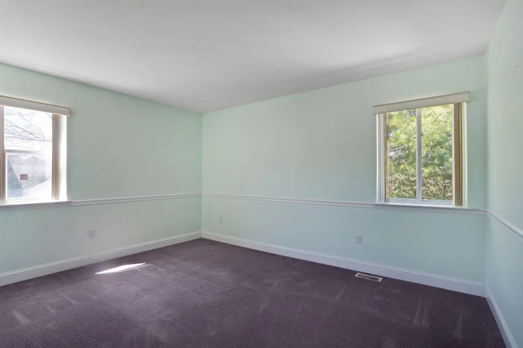 4 Scott Lane Manorville NY 11949