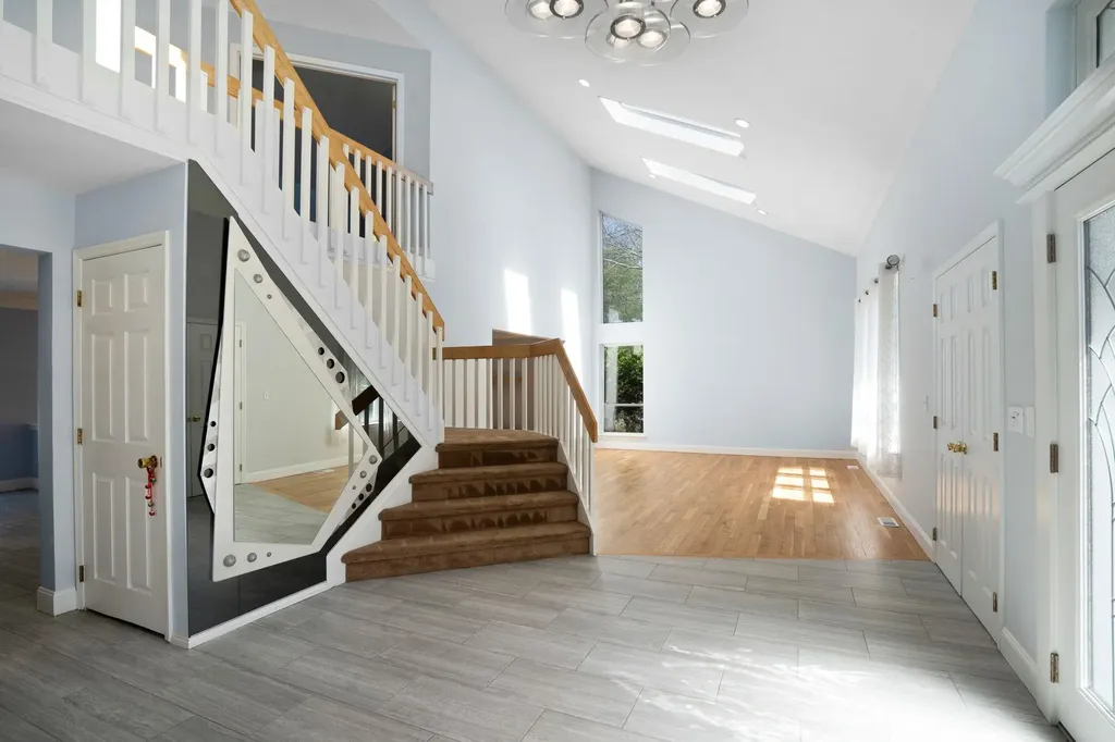 4 Scott Lane Manorville NY 11949