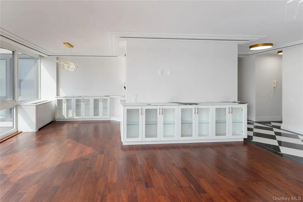 2521 Palisade Avenue Bronx NY 10463