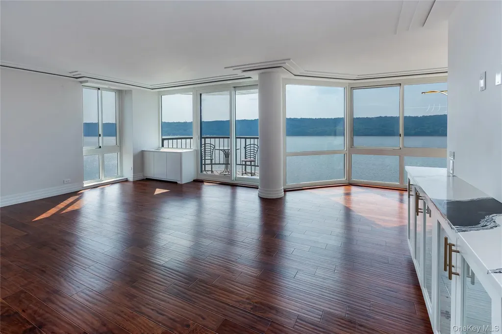 2521 Palisade Avenue Bronx NY 10463