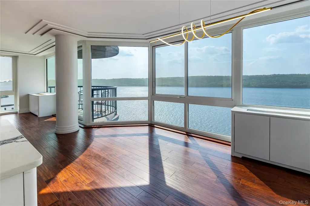 2521 Palisade Avenue Bronx NY 10463