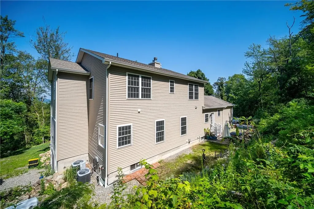 310 Route 9d Beacon NY 12508