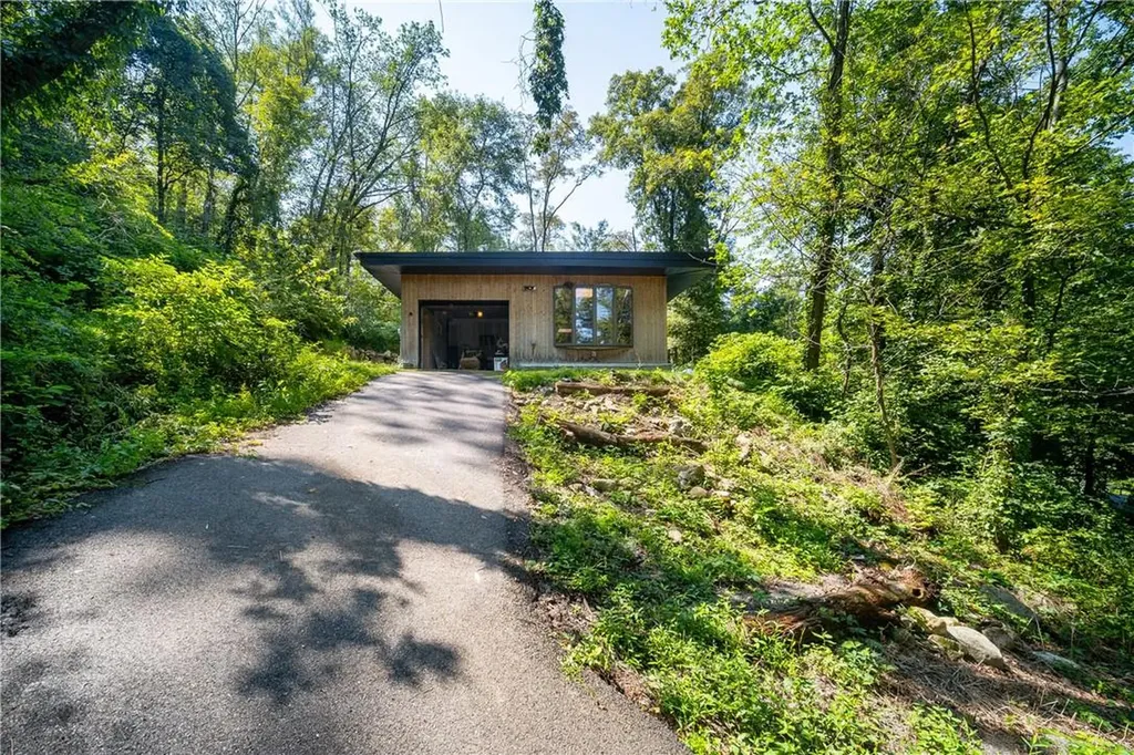 310 Route 9d Beacon NY 12508