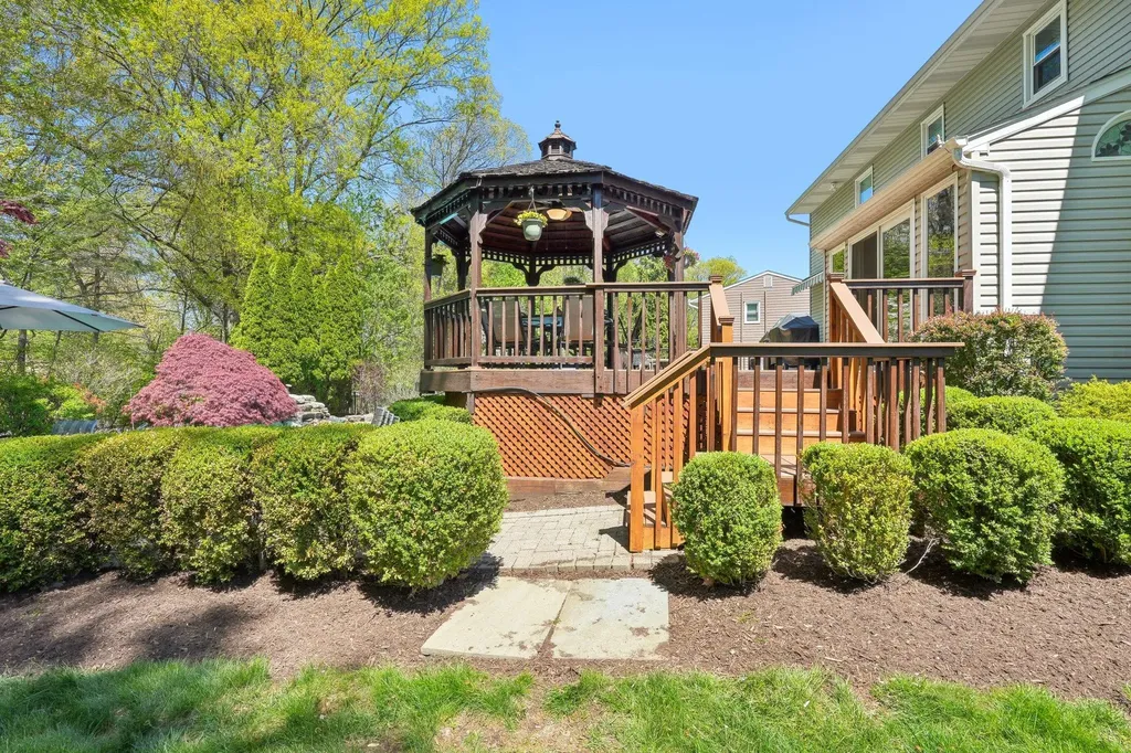 49 Minuteman Circle Orangeburg NY 10962