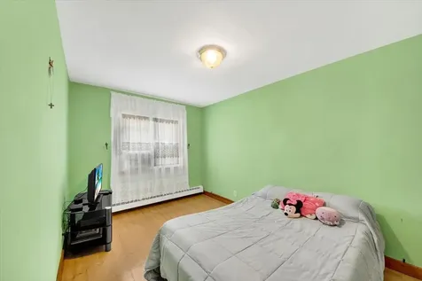2559 Seymour Avenue Bronx NY 10469