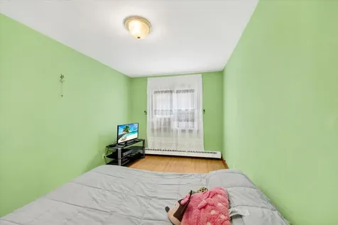 2559 Seymour Avenue Bronx NY 10469