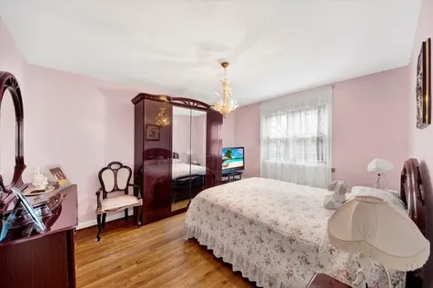 2559 Seymour Avenue Bronx NY 10469