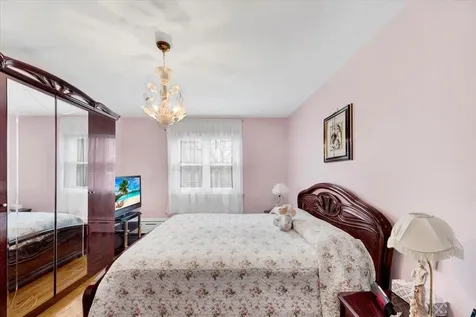 2559 Seymour Avenue Bronx NY 10469