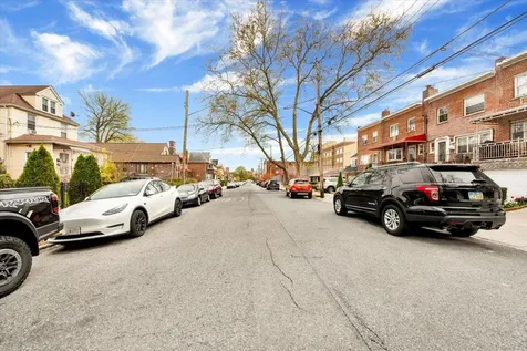 2559 Seymour Avenue Bronx NY 10469