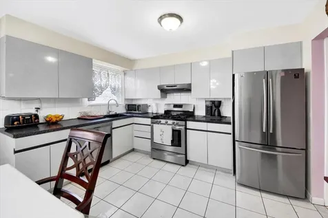 2559 Seymour Avenue Bronx NY 10469