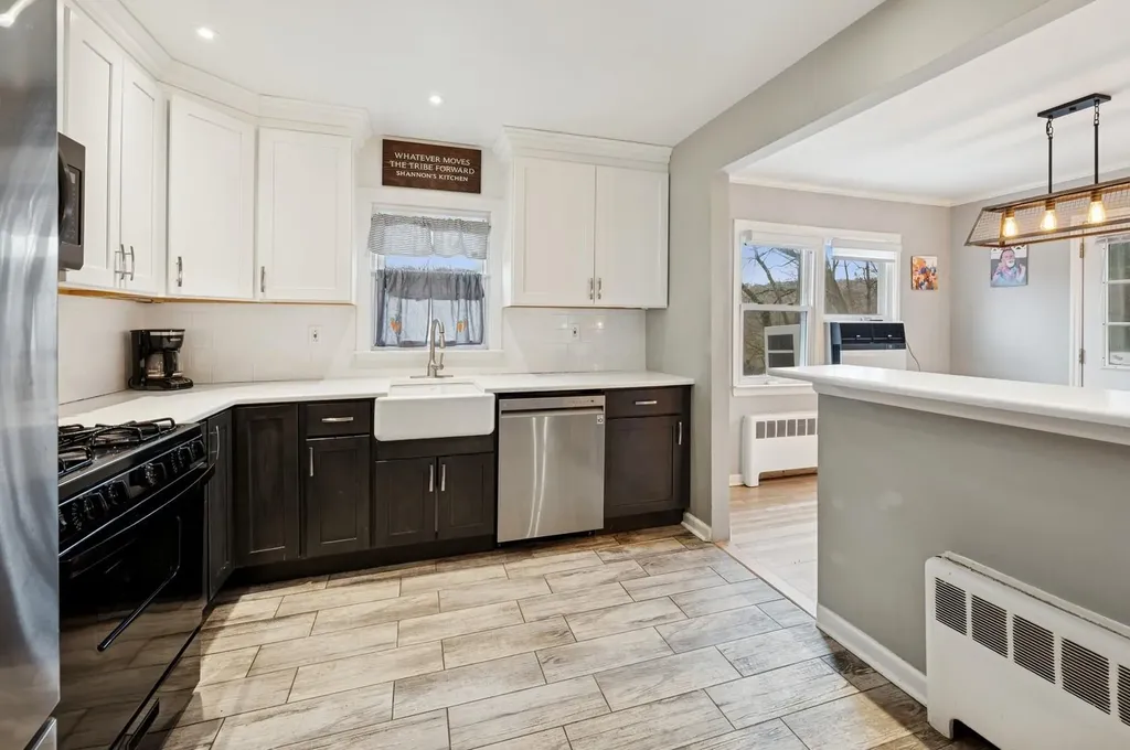 1164 Dobbs Ferry Road White Plains NY 10607
