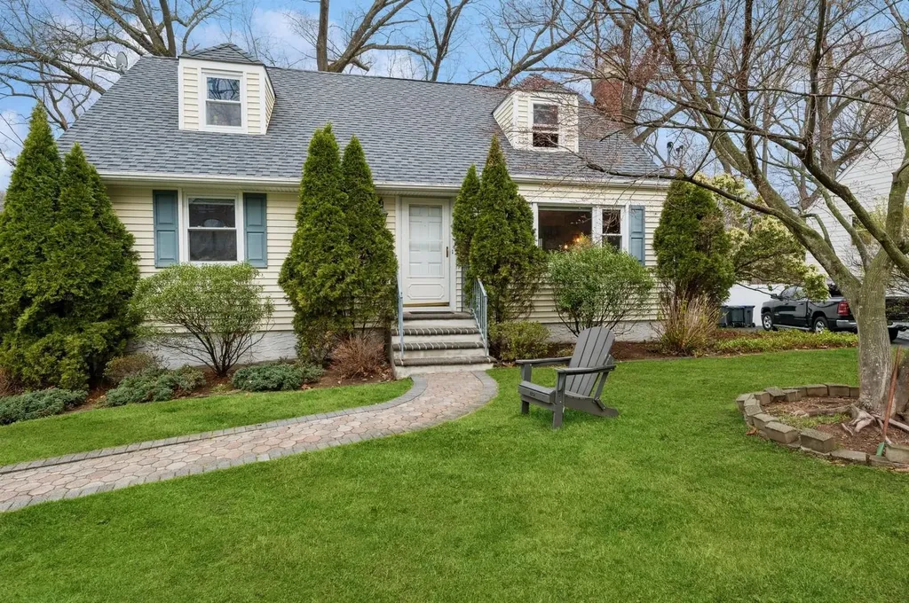 1164 Dobbs Ferry Road White Plains NY 10607
