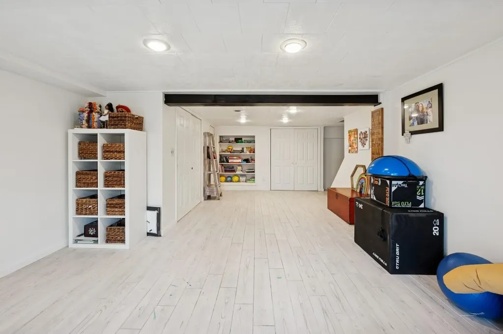 1164 Dobbs Ferry Road White Plains NY 10607