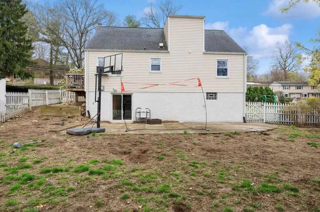 1164 Dobbs Ferry Road White Plains NY 10607