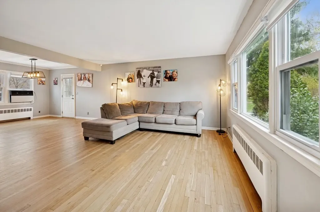 1164 Dobbs Ferry Road White Plains NY 10607